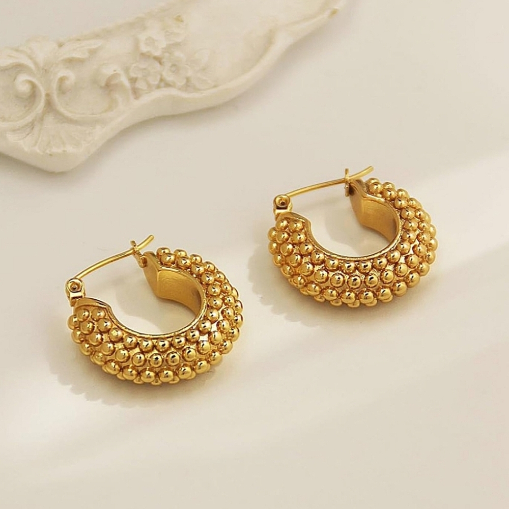 Chunky small huggie earrings; nwot